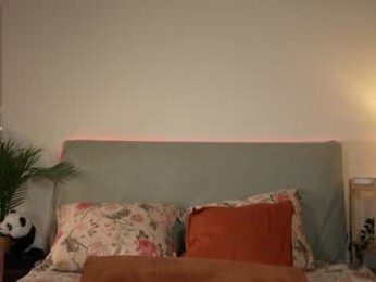 honeyyykate webcam model stream image