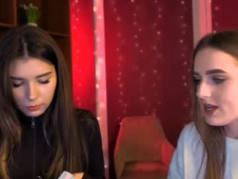 aria_moo webcam model stream image