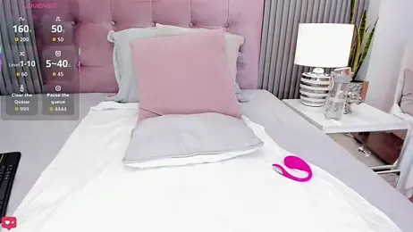 Sally_Azmani_ webcam model stream image