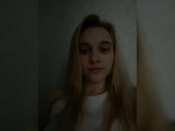 Lilpollii webcam model stream image