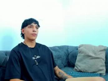 kroywave webcam chaturbate model stream image