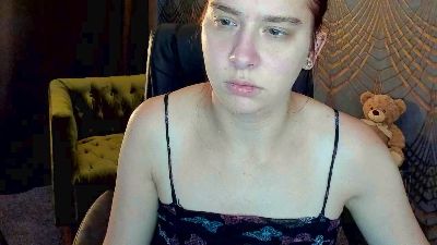 Livia_Shy webcam model stream image