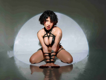 DixieLyons webcam model stream image