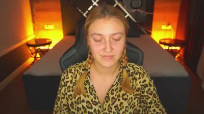 LollyLuxe webcam model stream image