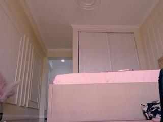 Lori Leen webcam model stream image