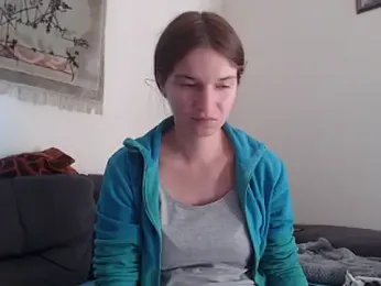 Mercedeswoman8 webcam model stream image