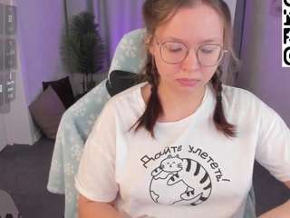 noora-moore webcam model stream image