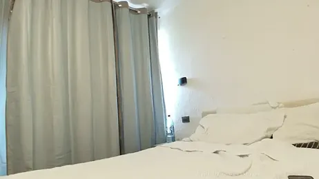 sweetshylax webcam model stream image