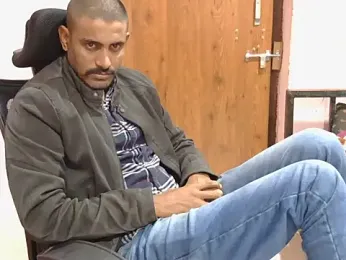 HotXKrish webcam model stream image