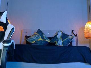 Thaiel Foster webcam model stream image