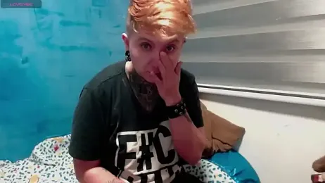 Marieblueeyes webcam model stream image