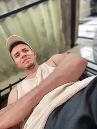 adam-rivera webcam model stream image