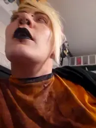 PinkTheHawk webcam model stream image