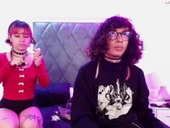 raven_and_jax webcam model stream image