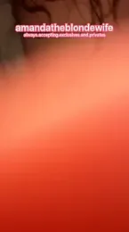 amandatheblondewife webcam stripchat model stream image