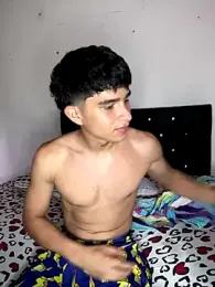 nic_2005 webcam model stream image