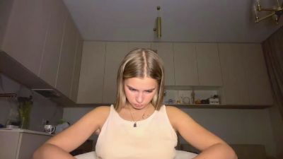 RubyeStrande webcam model stream image