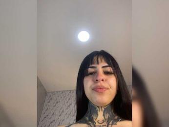 bloom-cherryx webcam model stream image