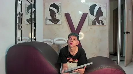 BLACK_AND_WHITET webcam model stream image