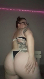 Peque_Kathe webcam model stream image