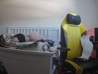 voyeurcam-sexy-little-ana-01 webcam model stream image