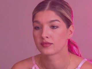 Ova Parlow webcam model stream image