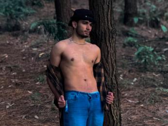LucasTomson webcam model stream image