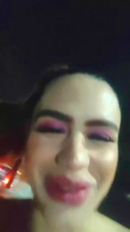 Llorapija webcam model stream image