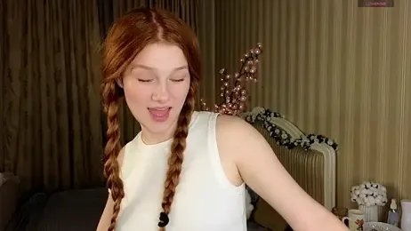 Juuulia_ webcam model stream image