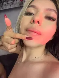 LolliePopsXXX webcam stripchat model stream image