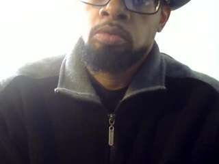 llmywood webcam model stream image