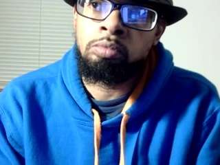 llmywood webcam model stream image