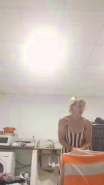 CrazySavage webcam model stream image