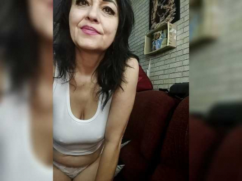 Lina-a-13 webcam model stream image