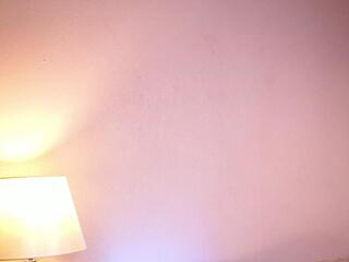 Lara Colens webcam model stream image