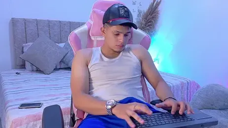 Adrian_Prime_ webcam model stream image