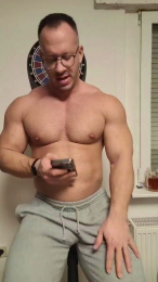 yumyum18 webcam model stream image