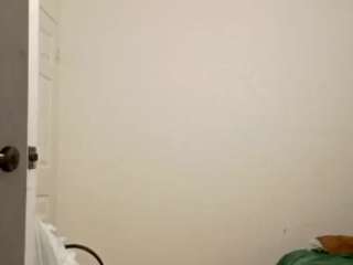 ilikehugeboobs361 webcam model stream image