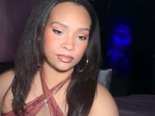 sashaishere webcam model stream image