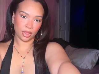 sashaishere webcam model stream image