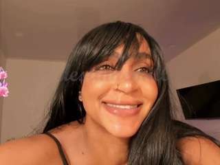 destinnemills webcam model stream image