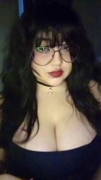 Bruxa_Oichi webcam model stream image