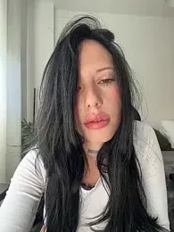 BellaGiaxx webcam model stream image