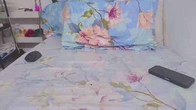 HornyHotClit4u webcam model stream image