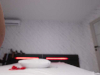 Victoria_18 webcam bongacams model stream image
