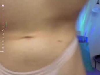 lina_leum webcam model stream image
