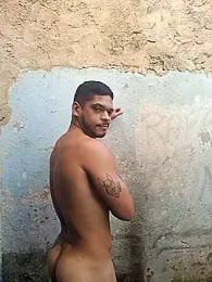 RealCriaRJ webcam model stream image