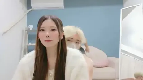 Reto-sama webcam model stream image