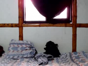 miahells webcam model stream image