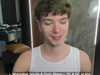 calvin_loves_you webcam chaturbate model stream image